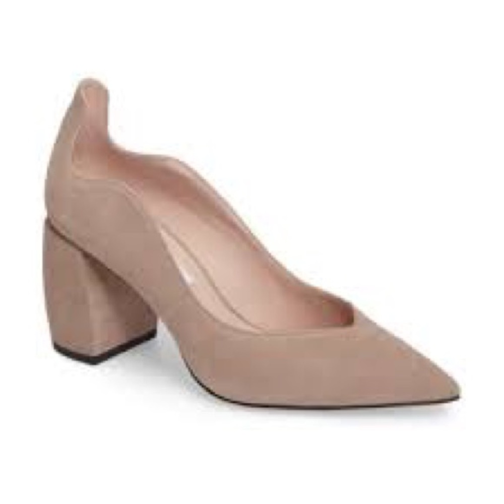 Erin Pumps